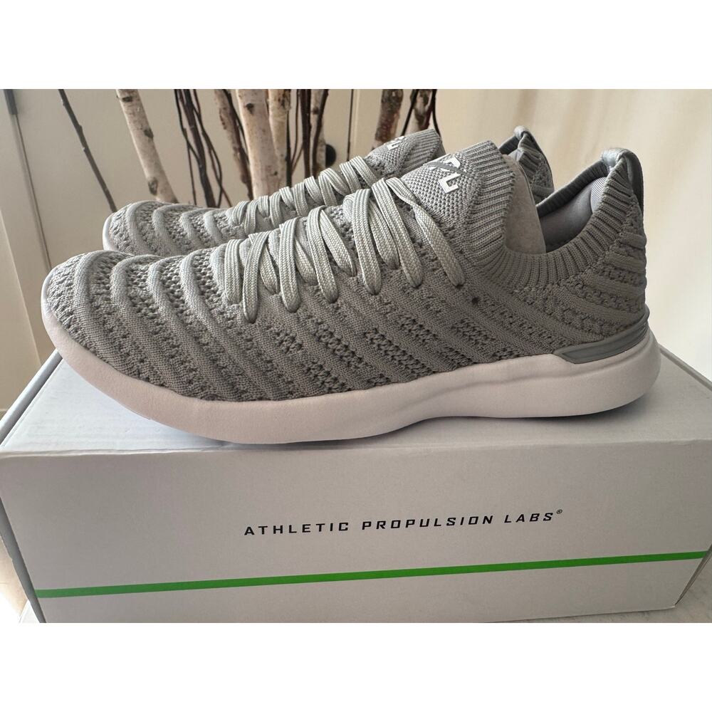 APL TechLoom Wave Sneakers Women's 5.5 Cement White NEW